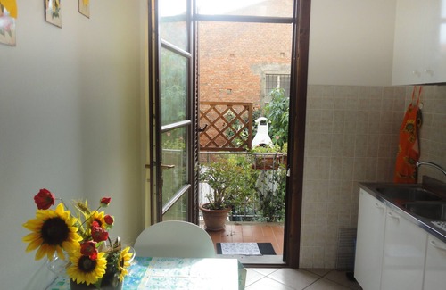 Forcoli House | "House with a garden in Tuscany, province of Pisa, ideal for visiting art cities