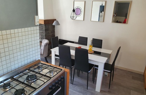 Castellane House | House with calm and natural garden