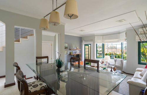 Las Brisas Ski Chalet | House with cozy garden BBQ