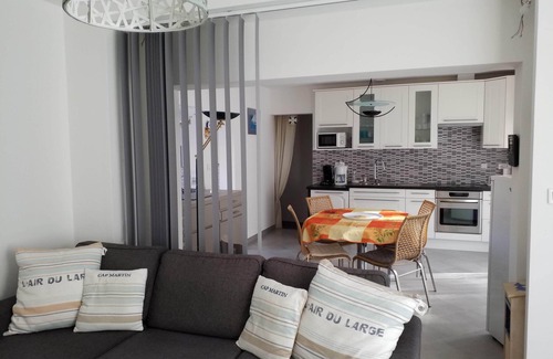 Fromentine House | House with enclosed garden, 5 minutes' walk from the beach adjacent to the forest