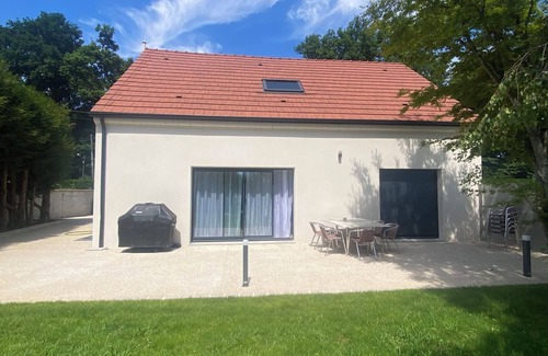 La Haute-Maison House | House with garden near Disneyland/parott world