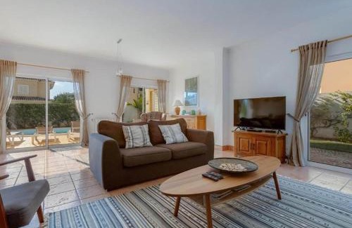 Albardeira House | House with garden and private pool