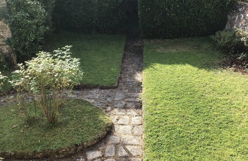 Saint-Ideuc House | House with garden