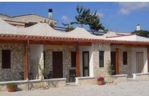 Mattinata Apartment | House with garden in a peaceful and relaxing context