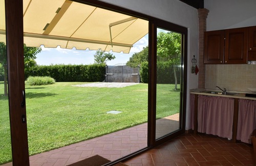 Scarlino Villa | House with garden in the Tuscan countryside