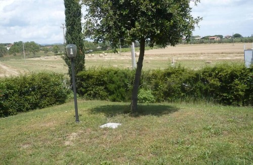 Cecina Apartment | House with garden,near sea.