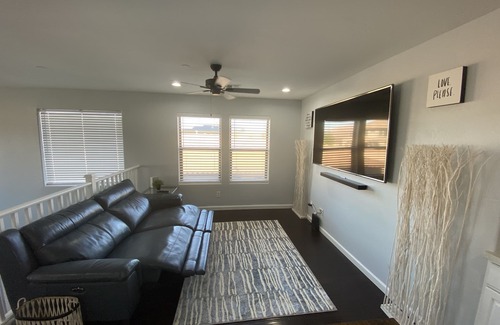 Palm Valley House | House with Home Theater