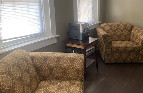 Pownal House | House with Hot tub and fire pit sleeps 12 handy Charlottetown and beaches