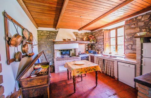 Villa Collemandina House | House with private pool at 2,8 km from Castiglione di Garfagnana. Panoramic view