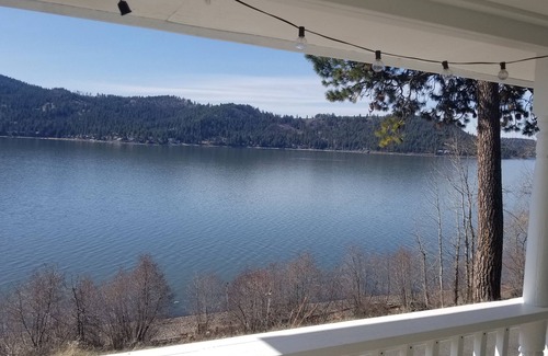 Harrison House | House with lake view, biking, boating, hiking, fishing paradise