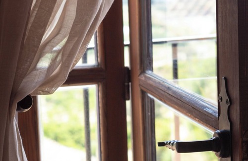 Restabal House | House with lake view in idyllic Restabal