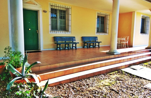 Puntone House | HOUSE WITH PARK AT 1 KM FROM THE SEA, 4 ROOMS AND 2 BATHROOMS