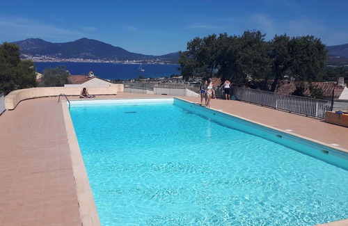 Albitreccia Apartment | House with pool and tennis court in Porticcio