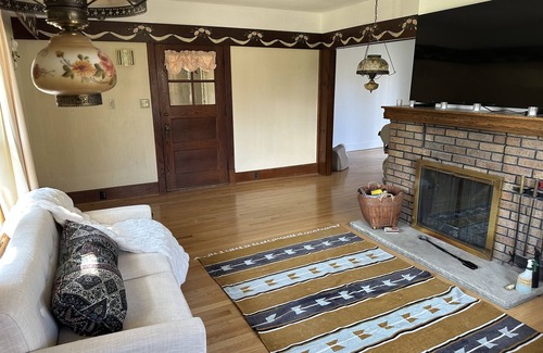 Mayville House | HOUSE WITH POOL, WALK TO TOWN OR CHAUTAUQUA LAKE, NEAR CHAUTAUQUA INSTITUTION !