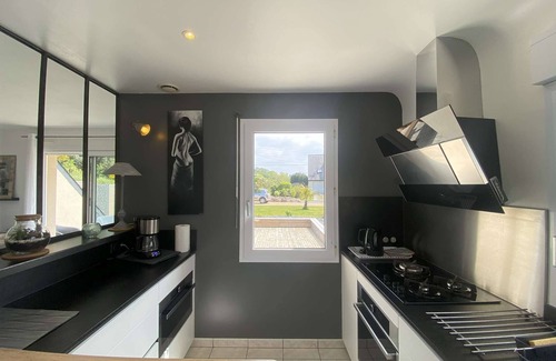 Tregastel House | House with private garden near the sea