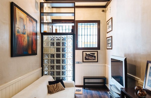 Fontanal-Maria Auxiliadora-Carretera de Carmona House | House with private terrace 15min from the center, next to the Santa Justa station