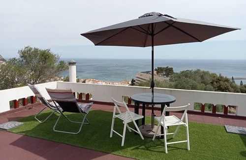 Sesimbra Cottage | House with sea and castle views