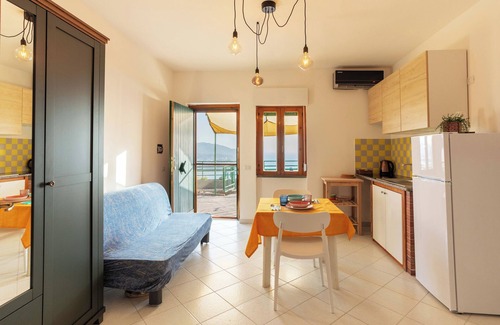Agropoli House | House with sea view, with equipped garden, private parking, pets allowed