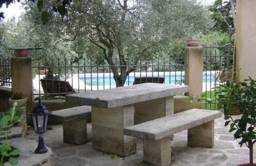 Loriol-du-Comtat Villa | HOUSE WITH SWIMMING POOL GARDEN and organic vegetable garden VAUCLUSE