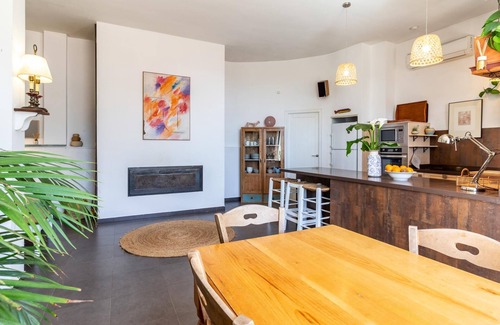 Niguelas Cottage | house with swimming pool and private yoga studio