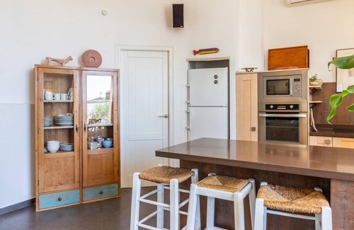 Niguelas Cottage | house with swimming pool and private yoga studio