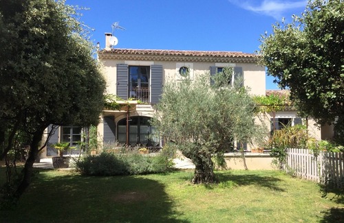 Eygalieres House | House with swimming pool at the bottom of alpilles