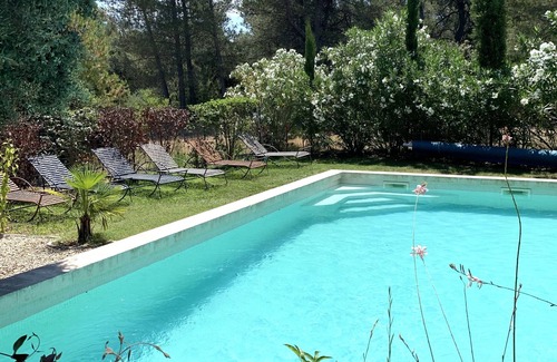 Eygalieres House | House with swimming pool at the bottom of alpilles