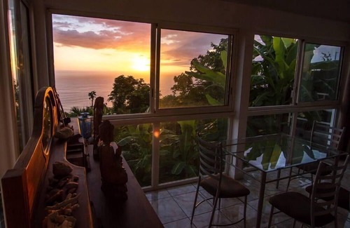 Saint-Leu House | House with swimming pool in St Leu facing the Indian Ocean, garden with trees.LACMER.