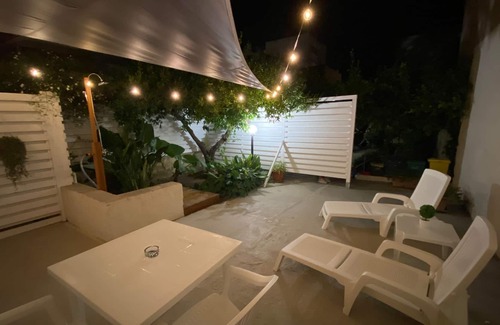 Casa Santa House | House with veranda and garden, for couples and families, pets allowed