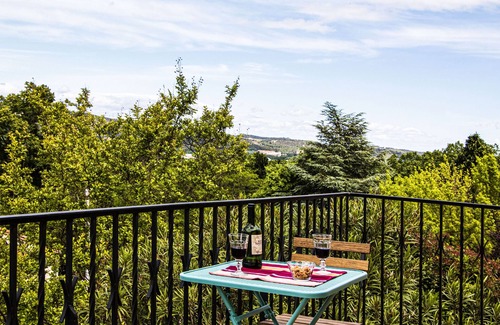 Ceret House | House with views, haven of peace, 2 steps from the center of Céret. 4 to 6Pers