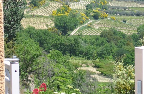 Faucon House | house with WIFI with its panoramic view of Mont Ventoux and Baronnies