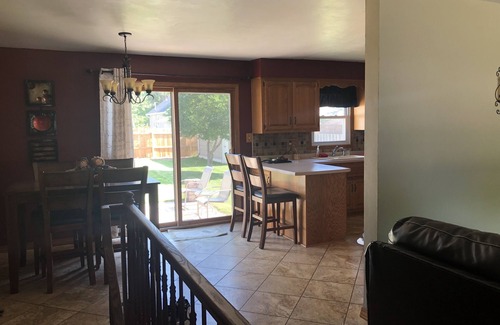 Green Bay House | House within walking distance of Lambeau!