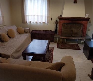 Kato Zachlorou House | House Zachlorou 11