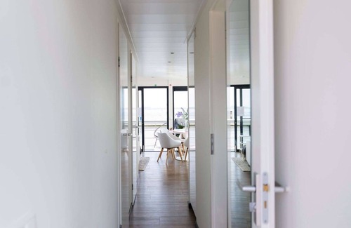 Offingawier Boat Rental | Houseboat Sneekermeer with Sun Deck