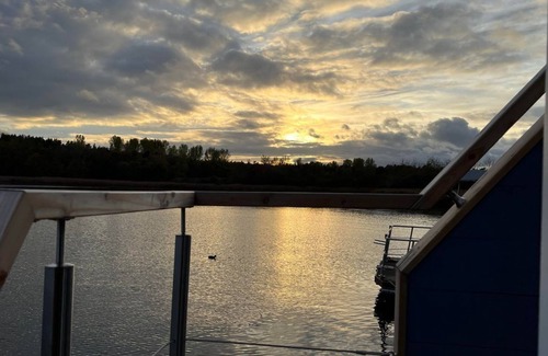 Luebeck Apartment | Houseboat "Snowbird" - apartment/apartment, bathroom, WC, 2 bedrooms