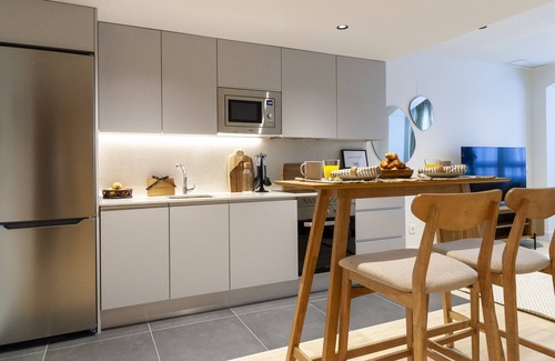 Nueva Espana Apartment | Housing Castellana 30 by Sharing Co