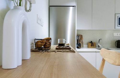 Nueva Espana Apartment | Housing Castellana XXI by Sharing Co
