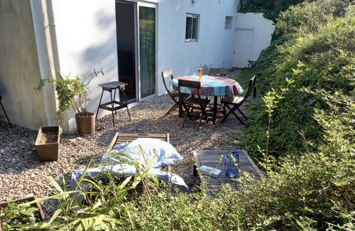 Carnoux-en-Provence Apartment | Housing with garden near Cassis