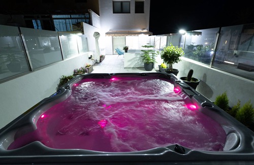 Corralejo House | Housing with Spa. Free WIFI. 0.3 km from the beach. We accept children + 12 years
