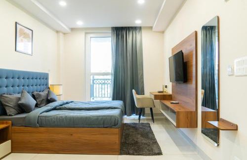Gurugram Hotel | Housr Sector 45 Gurgaon Near Artemis Hospital