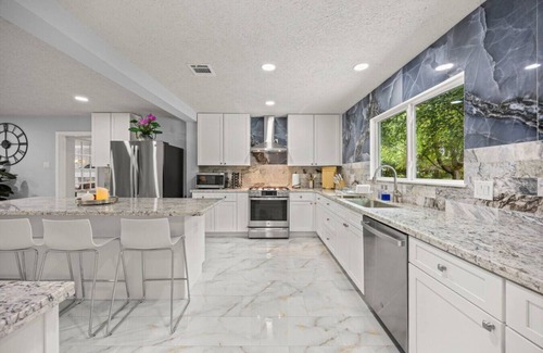 Barker Apartment | Houston Social Court & Event, Pickleball, Billiard