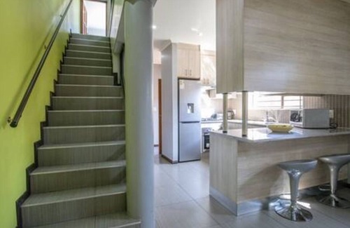 Cape Town Apartment | Howard Davis 28B by CTHA