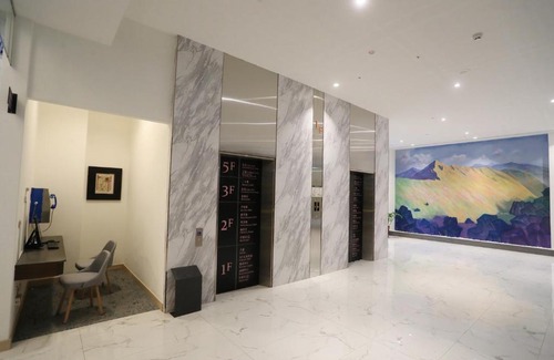 Heping Hotel | Hoya Resort, Wuling