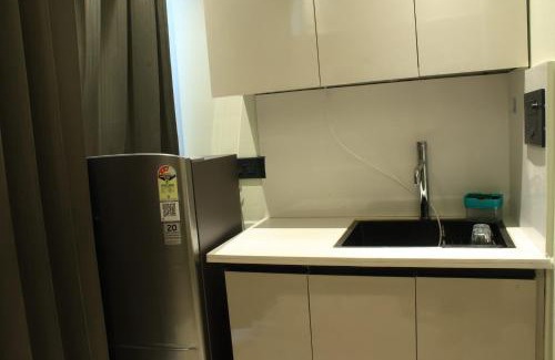 Bullawala Apartment | Hridanchal - Luxe Hill Studio