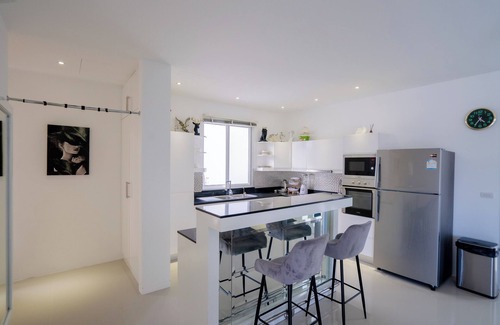 Hua Hin Villa | Hua Hin Paradise Villa Falcon Hill - Pets Friendly, Free Gym, Wi-Fi & Club House