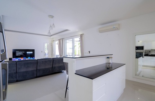 Hua Hin Villa | Hua Hin Paradise Villa Falcon Hill - Pets Friendly, Free Gym, Wi-Fi & Club House