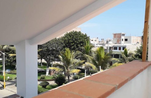 Trujillo Apartment | HuanchacoStudio/KingBed/Balcony/Tv/Wifi