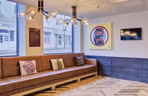 West Brompton Hotel | Hub By Premier Inn London West Brompton