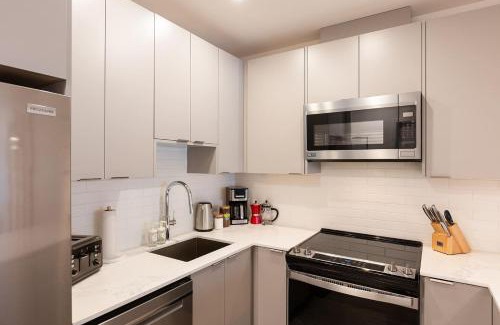 Revelstoke Apartment | Huckin' Harry's