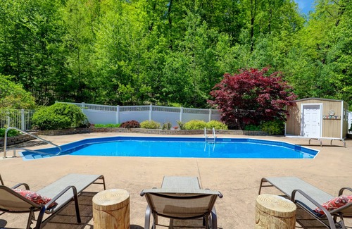 Stone Ridge House | Hudson Valley Retreat With Heated Pool & Jacuzzi